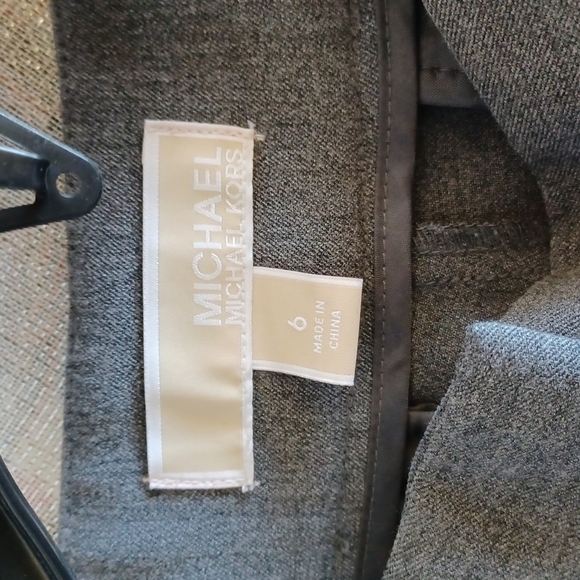 Michael Kors Gray Dress Pants Size 6 - Picture 4 of 4